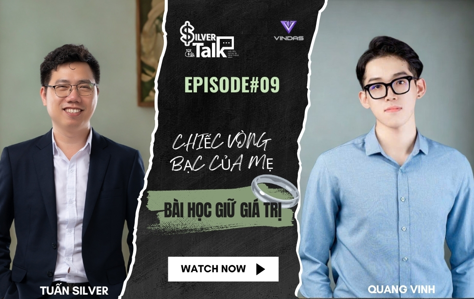 Silver Talk là series talkshow tài chính do Vindas thực hiện, dành cho người trẻ, dân văn phòng và phụ nữ muốn tìm hiểu cách đầu tư Bạc số hóa và tích lũy tài sản thật.Mỗi tập phát sóng sẽ mang đến:- Góc nhìn thực tế từ chuyên gia và khách mời - Giải đáp thắc mắc về thị trường Bạc, xu hướng đầu tư và quản lý tài chính cá nhân- Câu chuyện truyền cảm hứng để biến đầu tư thành lối sống bền vữngVINDAS – Tài sản thực cho người Việt. Đầu tư minh bạch, tích sản an toàn, chuyển nhượng dễ dàng.🌐Ghé thăm chúng tôi tại: https://vindas.io/